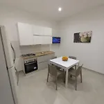 Vakantiehuis Ca'rina House Aradeo
