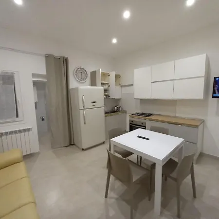 بيت للعطل Ca'rina House Aradeo