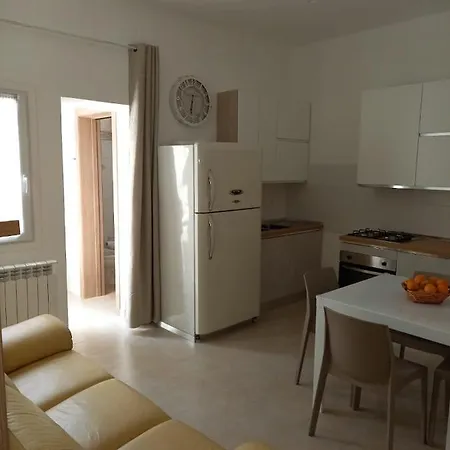 Ca'rina House بيت للعطل Aradeo