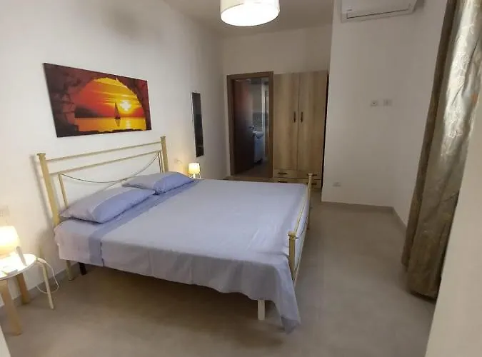 Ca'rina House Ferienhaus Aradeo